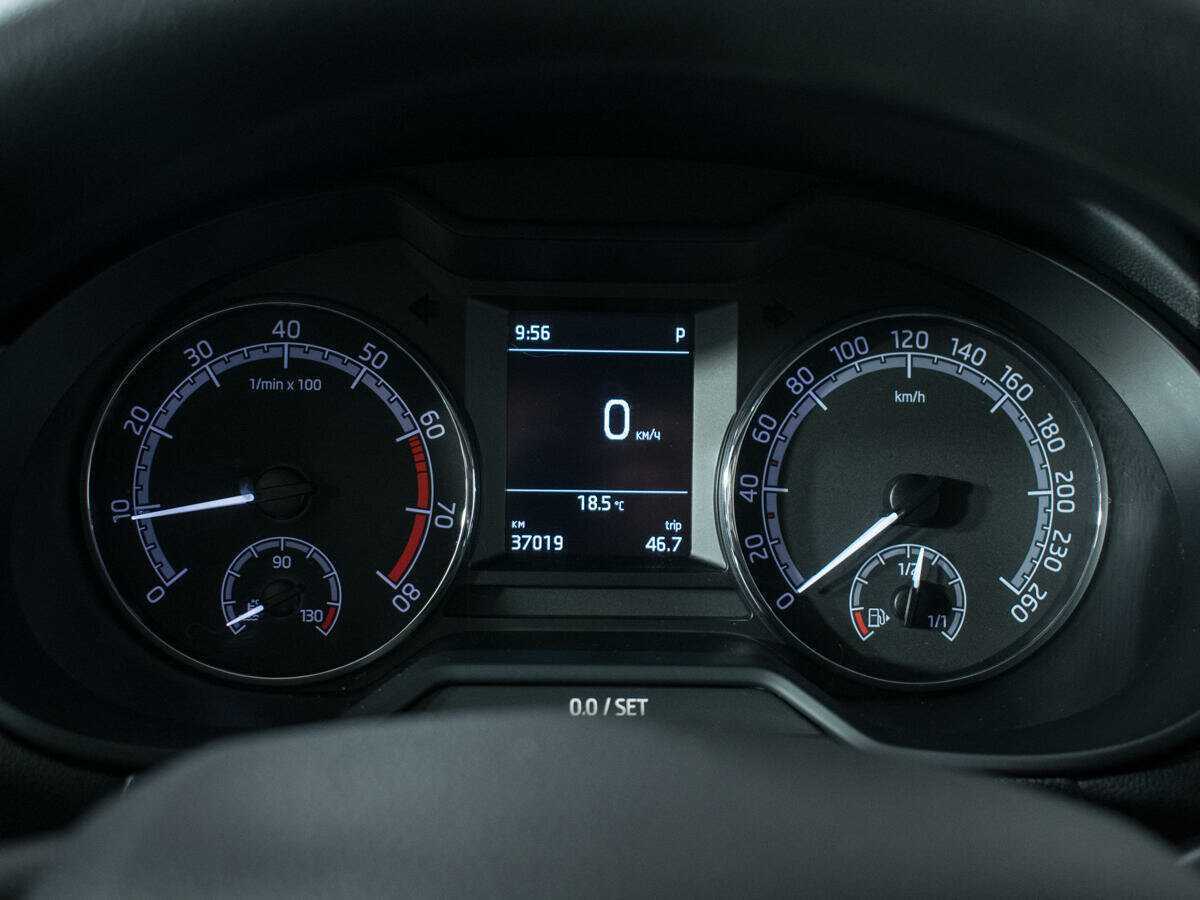 Б/У Шкода Октавия 2019 года. Фото: #10