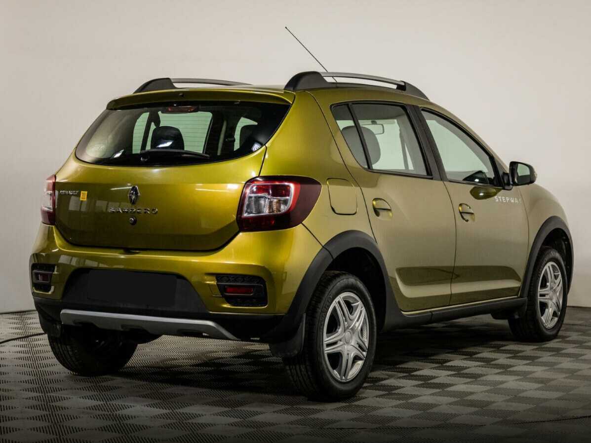 Б/У Рено Сандеро 2017 года. Фото: #3