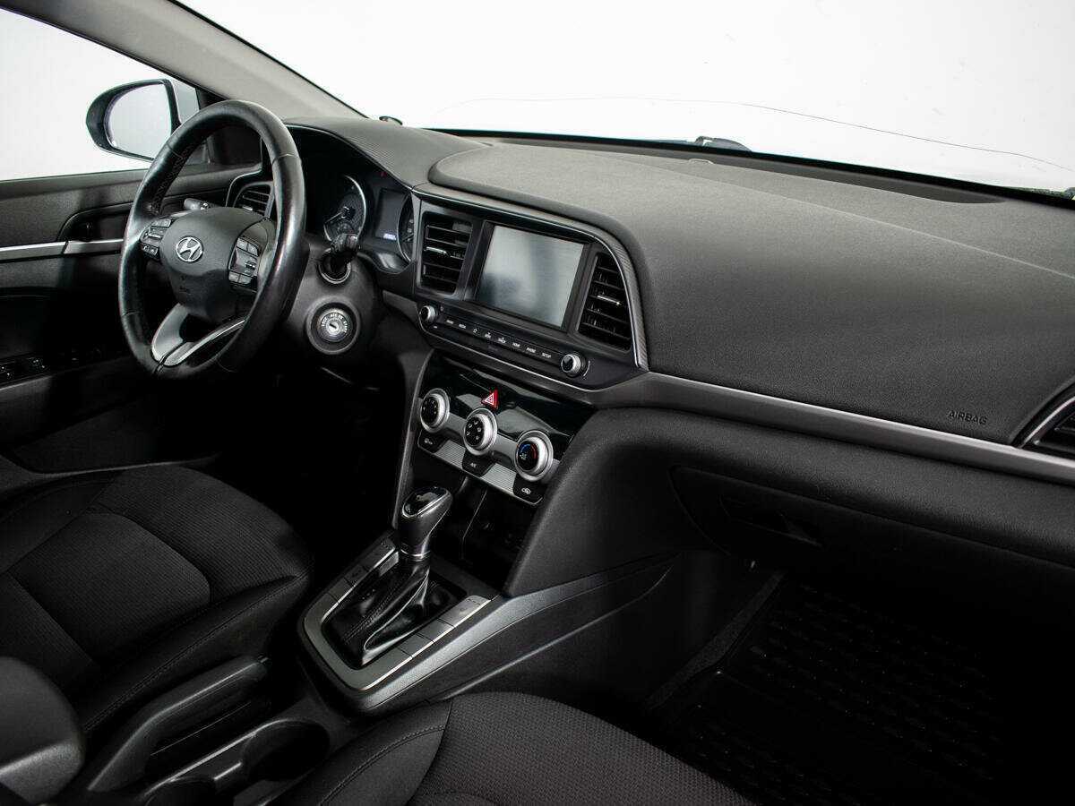 Б/У Хендай Елантра 2019 года. Фото: #8