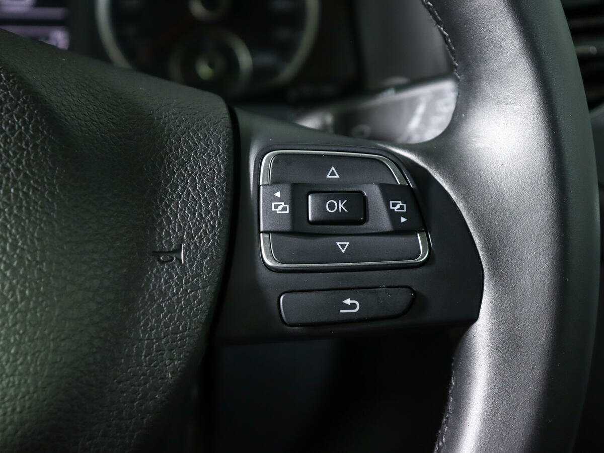 Б/У Фольксваген Тигуан 2012 года. Фото: #15