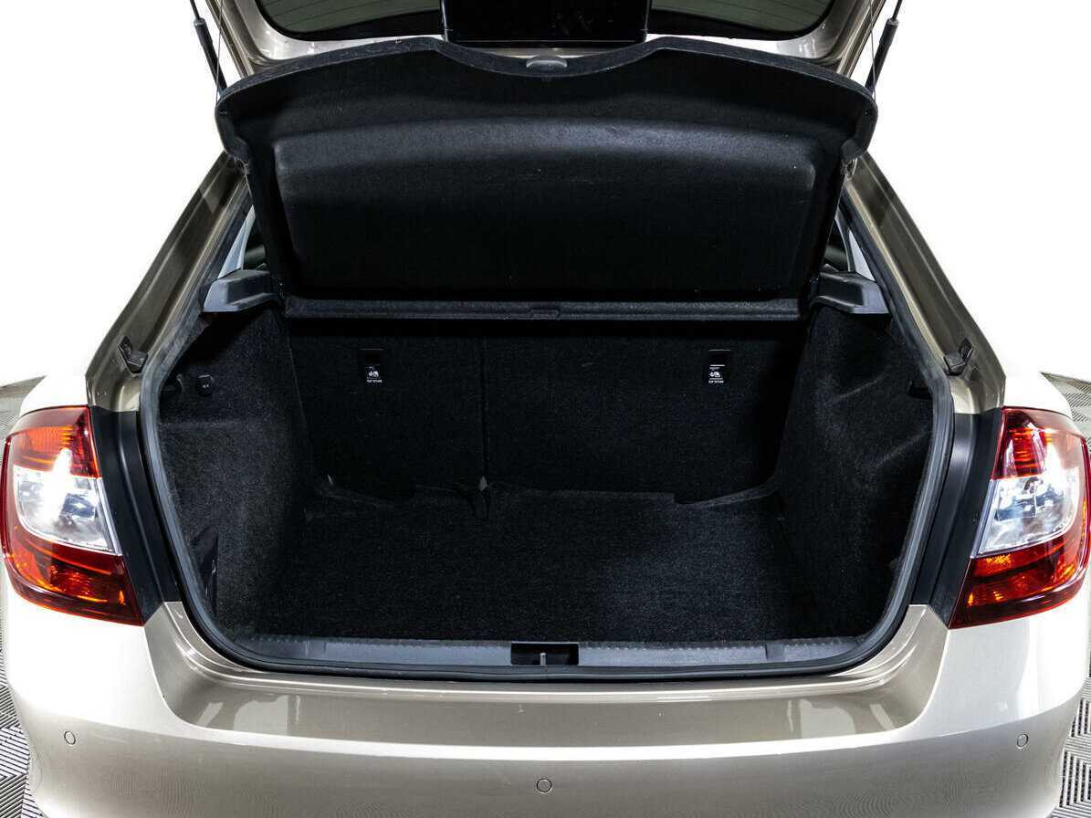 Б/У Шкода Рапид 2019 года. Фото: #13