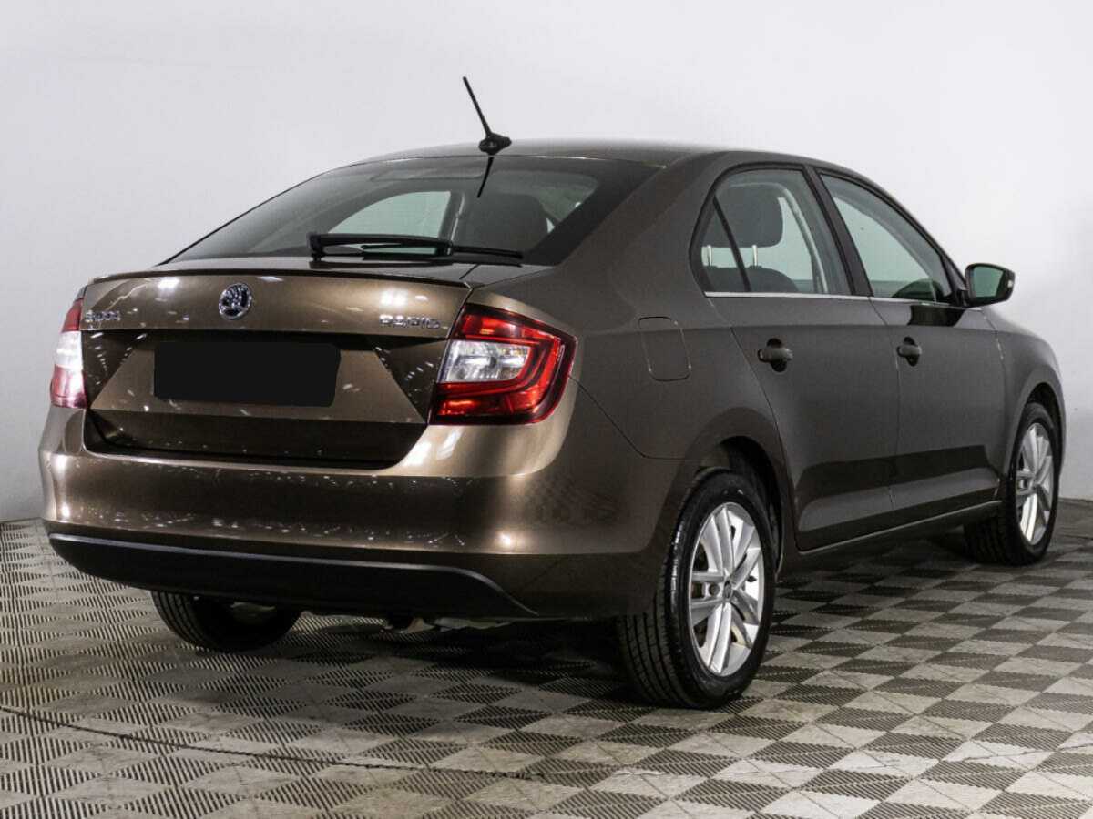 Б/У Шкода Рапид 2018 года. Фото: #4