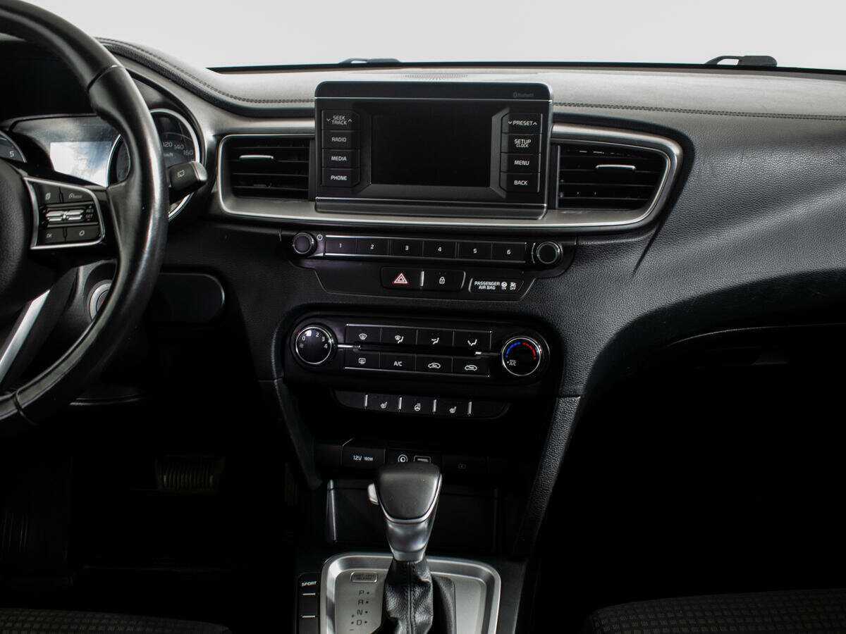 Б/У Киа Сид 2018 года. Фото: #4