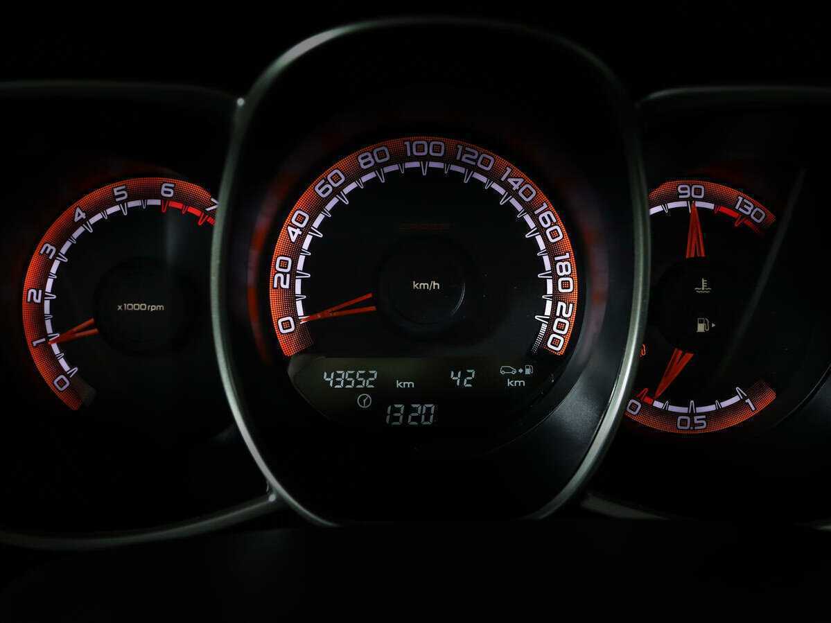 Б/У Лада (ВАЗ) Веста 2019 года. Фото: #8