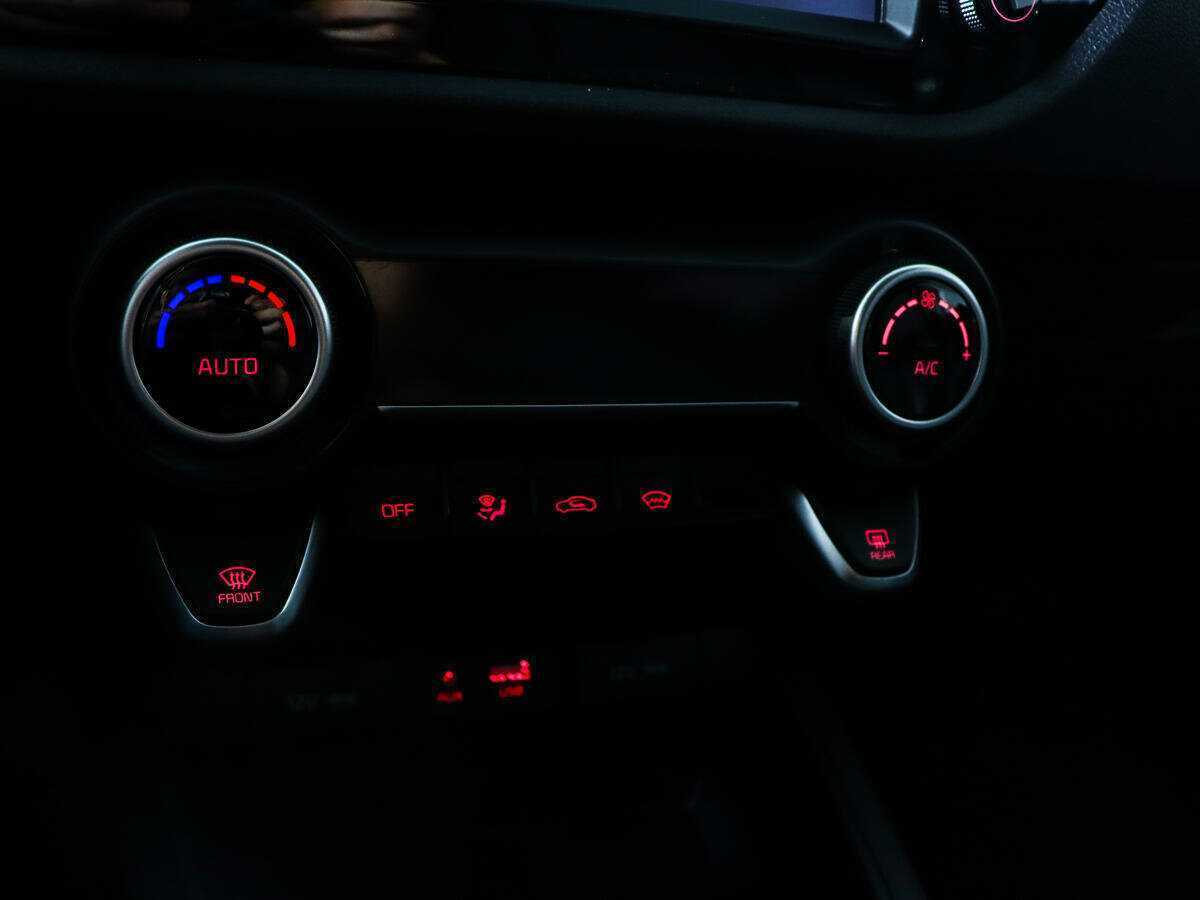 Б/У Киа Рио 2020 года. Фото: #13