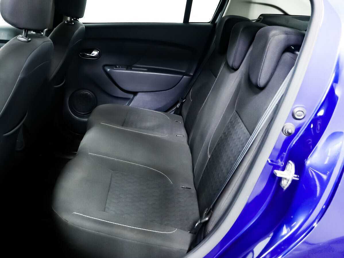 Б/У Рено Логан 2018 года. Фото: #11