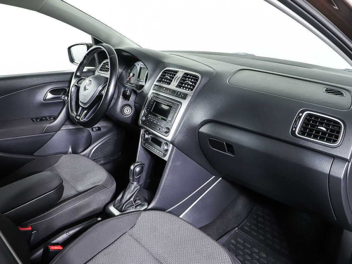 Б/У Фольксваген Поло 2016 года. Фото: #8