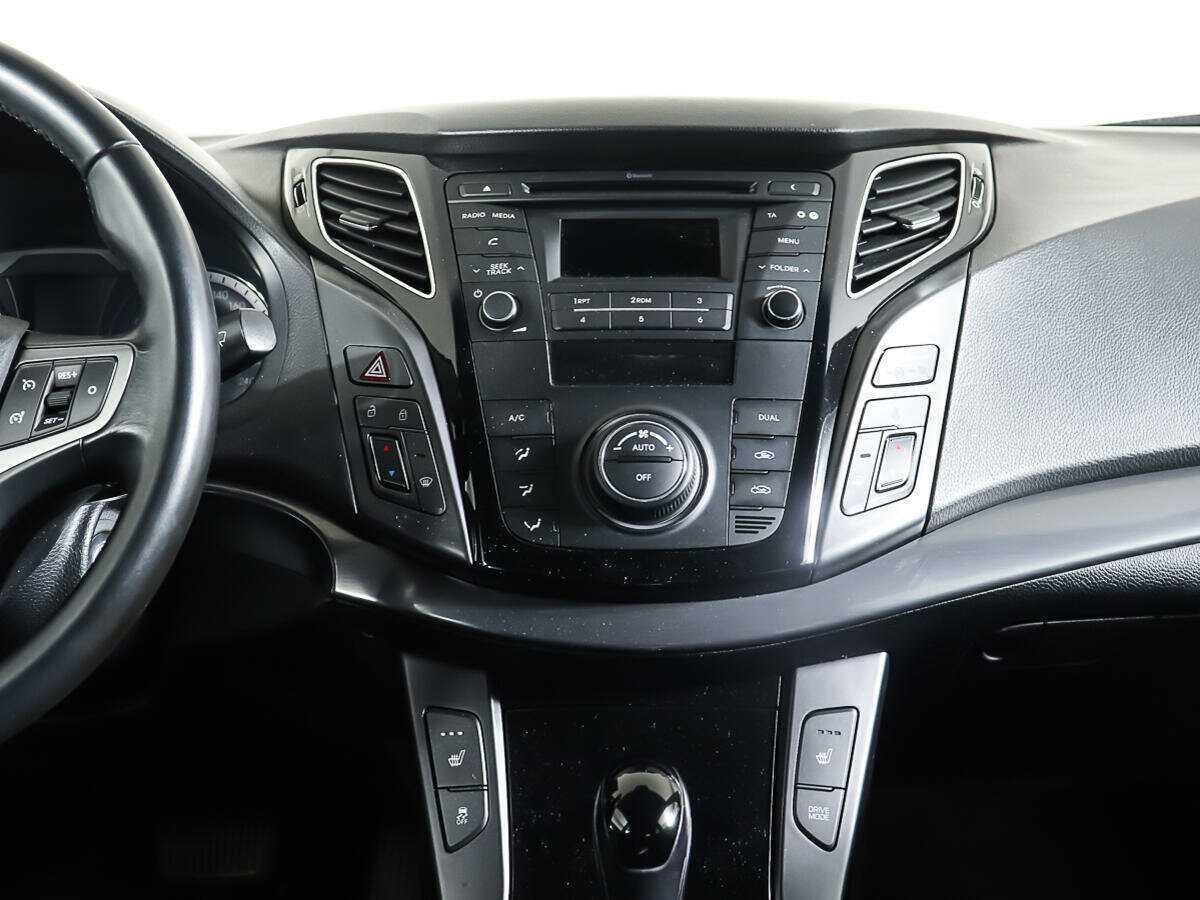 Б/У Хендай ай40 2015 года. Фото: #11