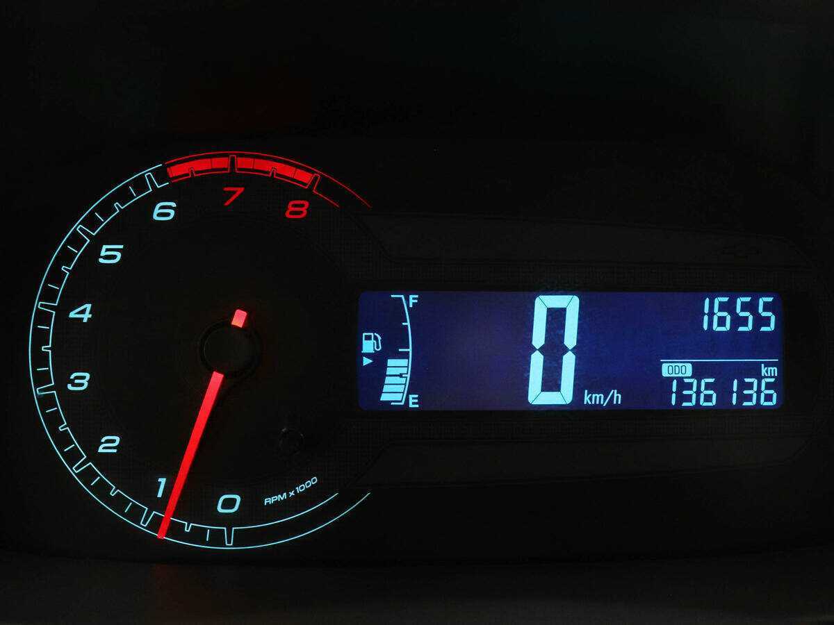 Б/У Шевроле Кобальт 2013 года. Фото: #10