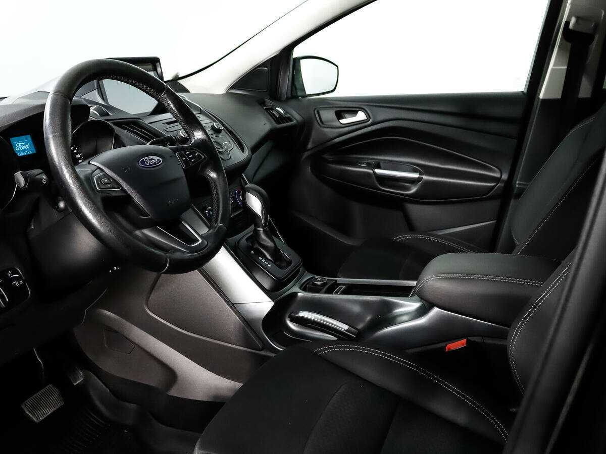 Б/У Форд Куга 2017 года. Фото: #6