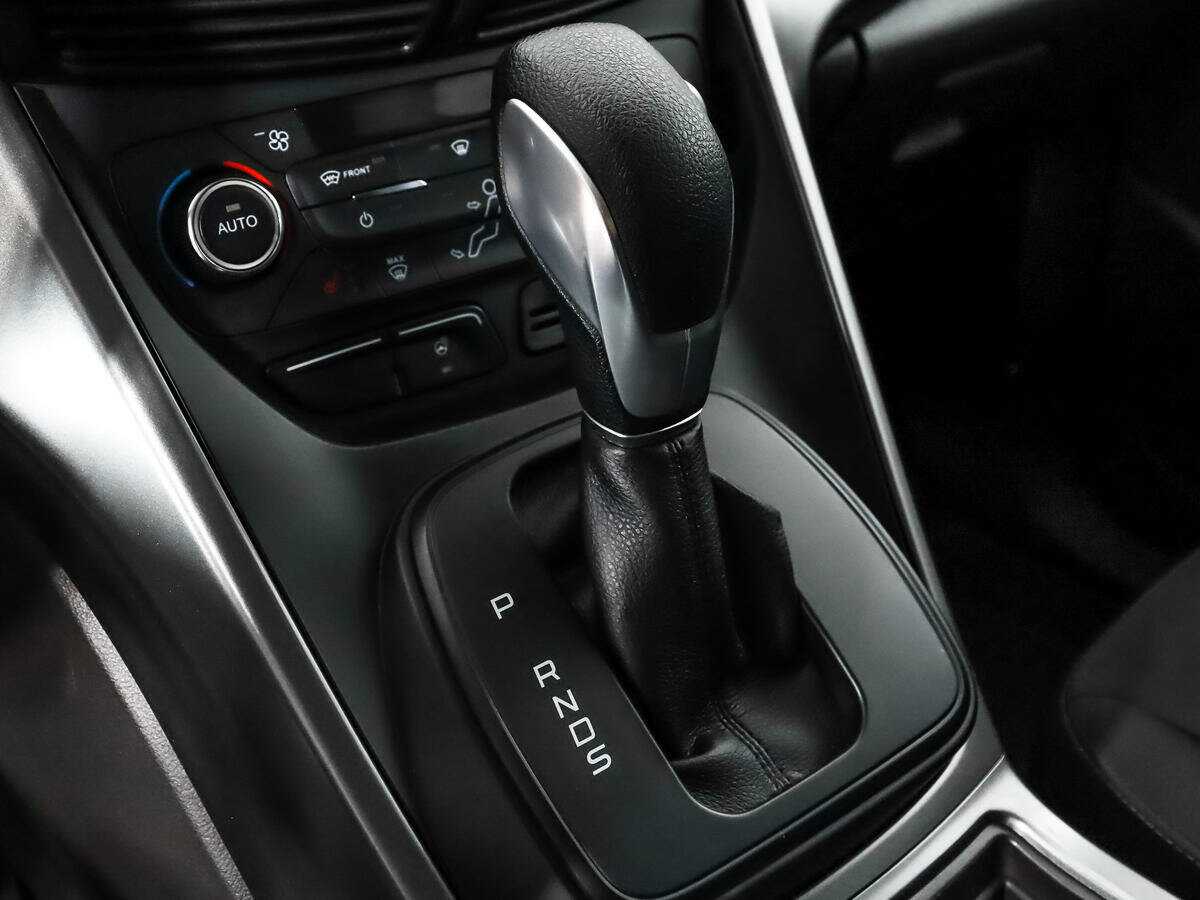 Б/У Форд Куга 2017 года. Фото: #9