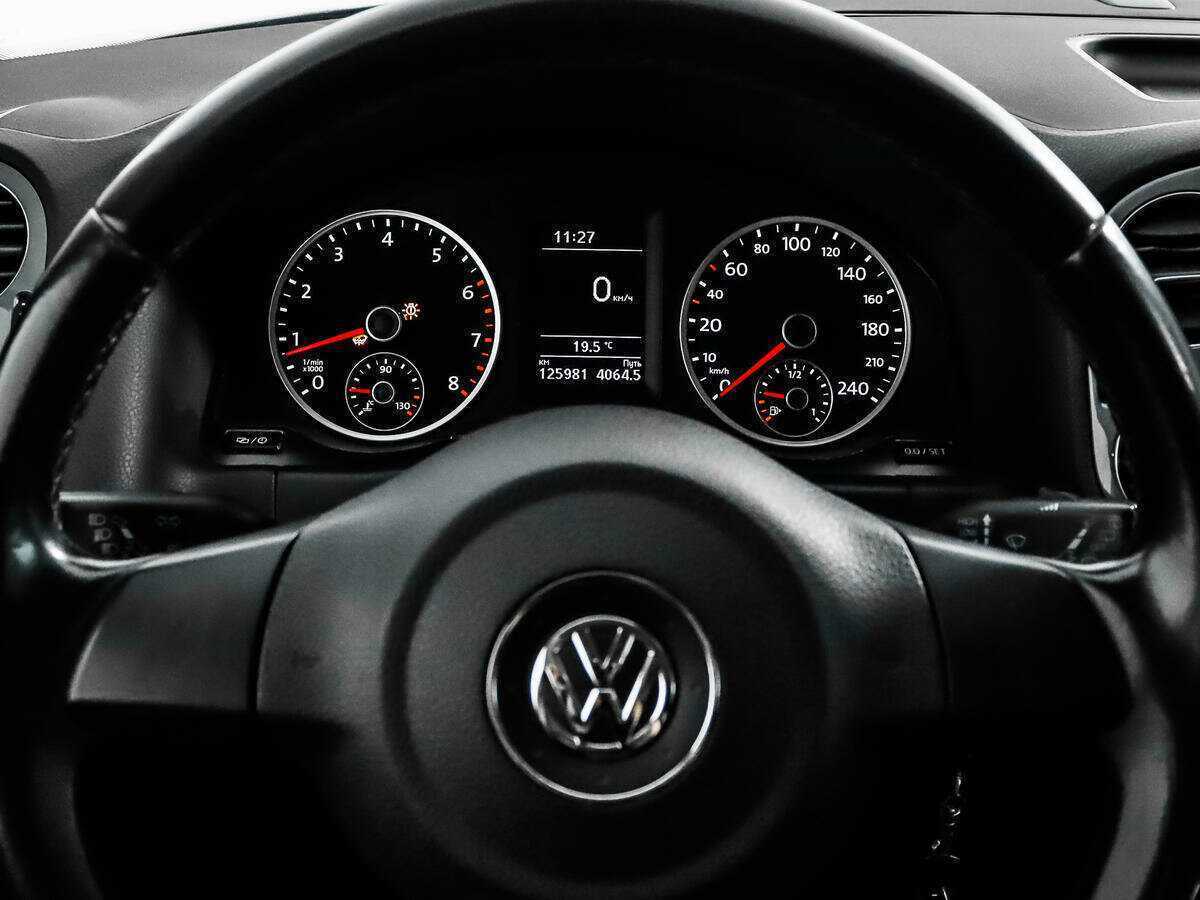 Б/У Фольксваген Тигуан 2014 года. Фото: #14