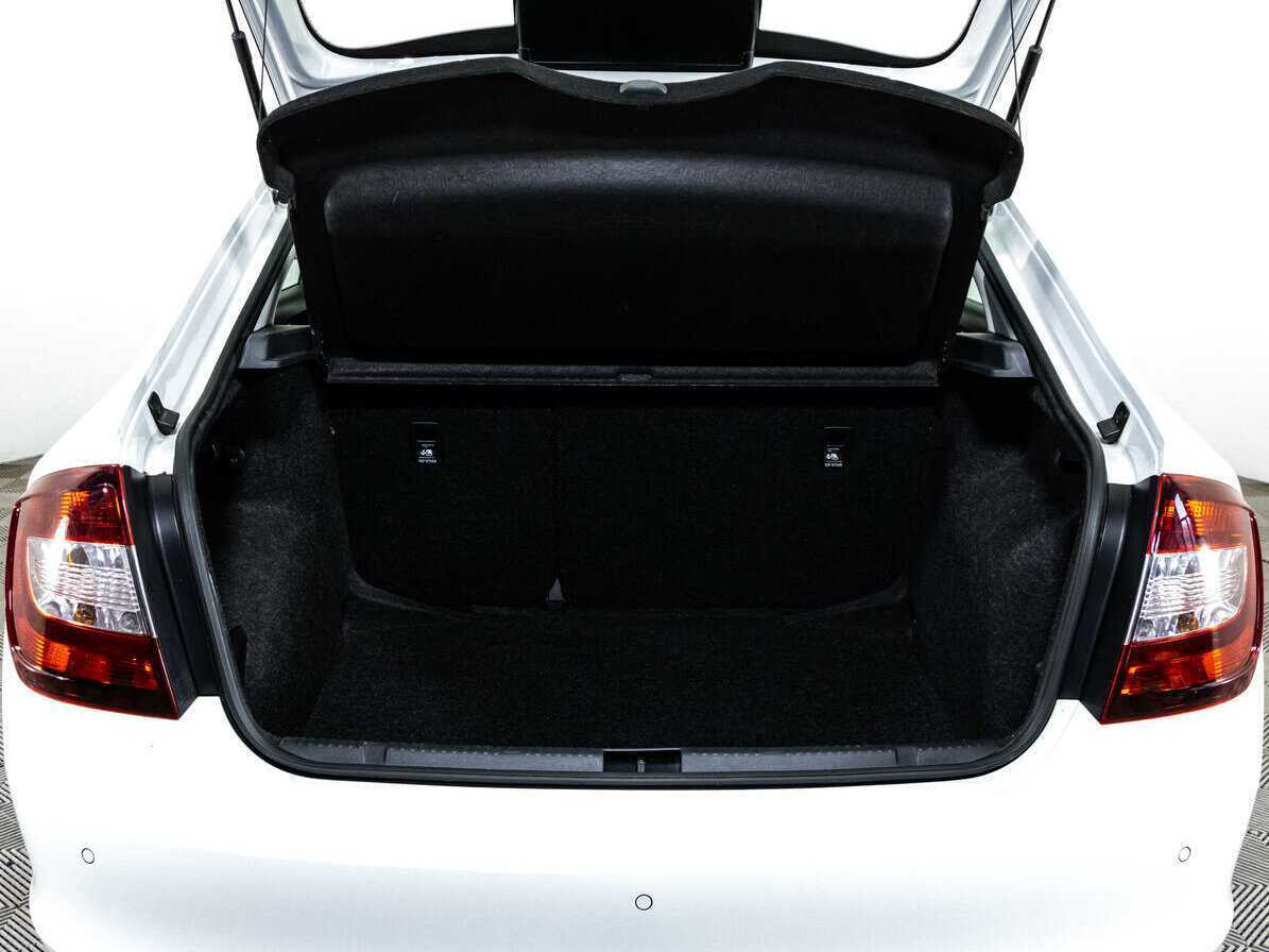 Б/У Шкода Рапид 2019 года. Фото: #9