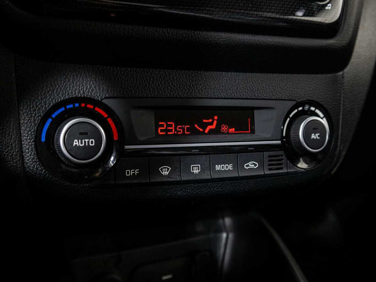 Б/У Киа Рио 2015 года. Фото: #14