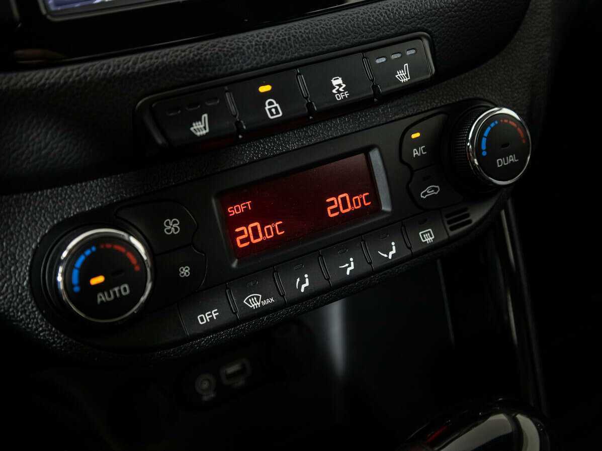 Б/У Киа Сид 2018 года. Фото: #13