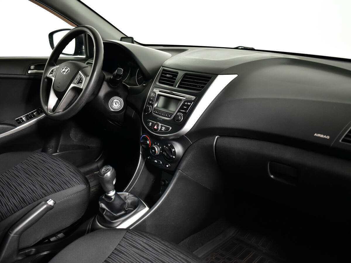 Б/У Хендай Солярис 2015 года. Фото: #8