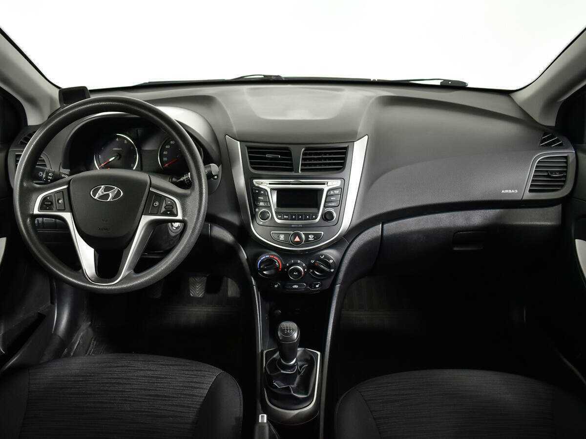 Б/У Хендай Солярис 2015 года. Фото: #11