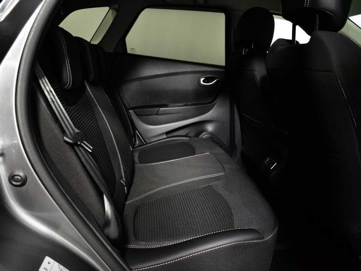 Б/У Рено Каптюр 2021 года. Фото: #9