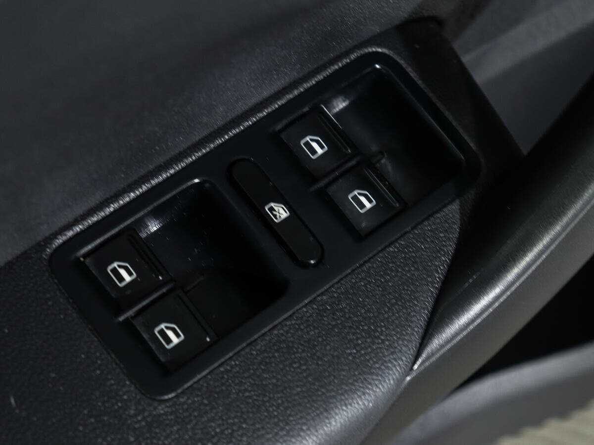 Б/У Фольксваген Поло 2012 года. Фото: #14