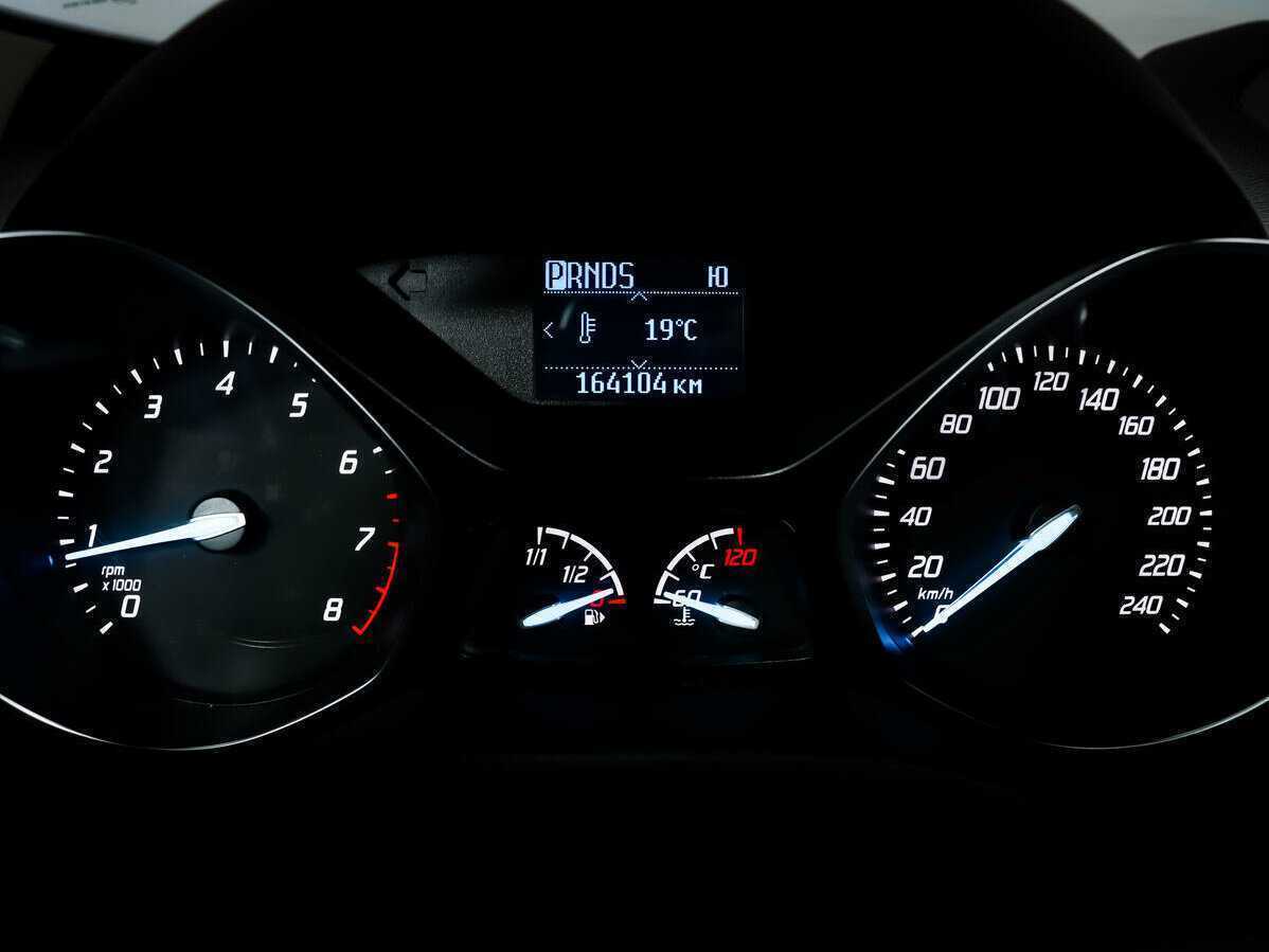 Б/У Форд Куга 2016 года. Фото: #9