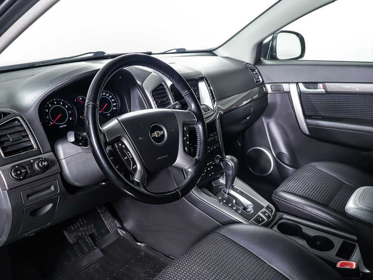 Б/У Шевроле Каптива 2013 года. Фото: #13