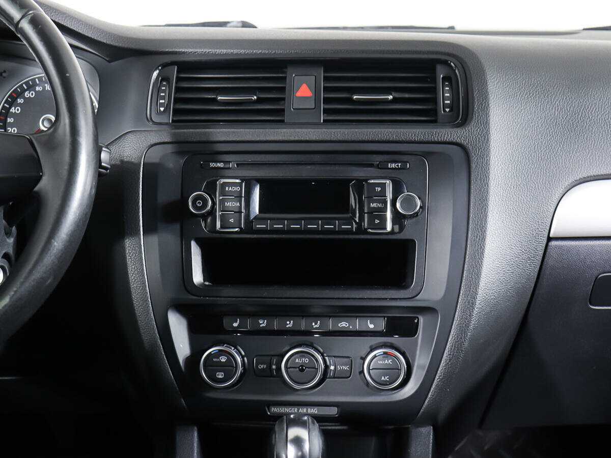 Б/У Фольксваген Джетта 2012 года. Фото: #9