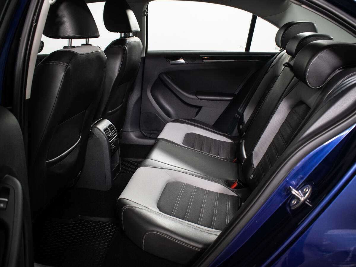 Б/У Фольксваген Джетта 2015 года. Фото: #9