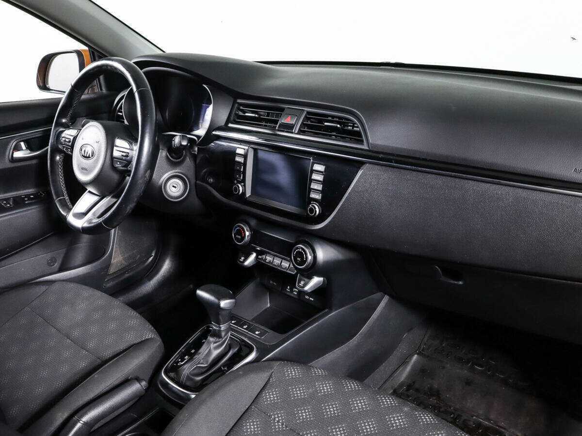 Б/У Киа Рио 2017 года. Фото: #6