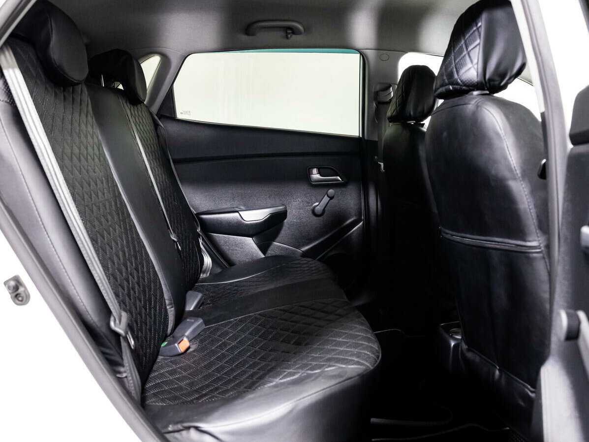 Б/У Киа Рио 2017 года. Фото: #13