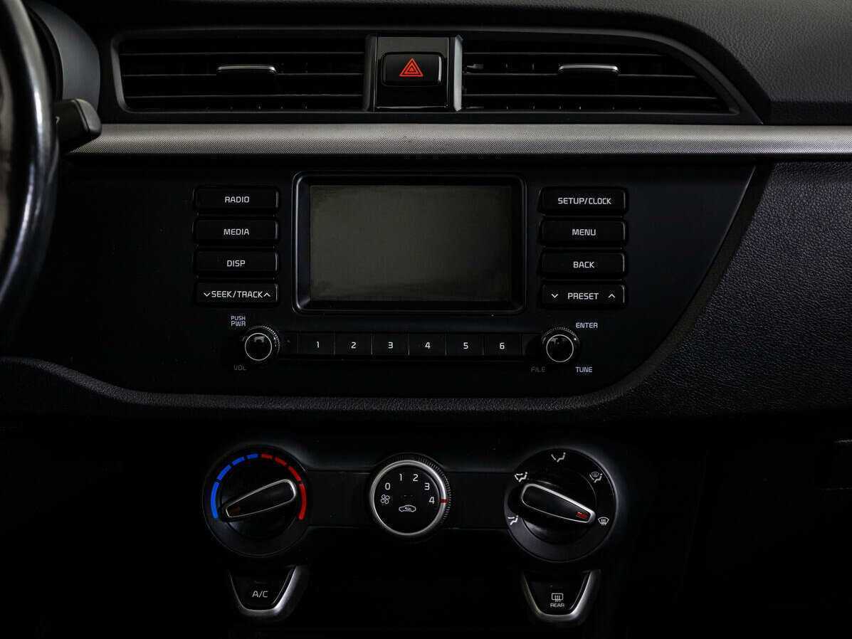 Б/У Киа Рио 2017 года. Фото: #13