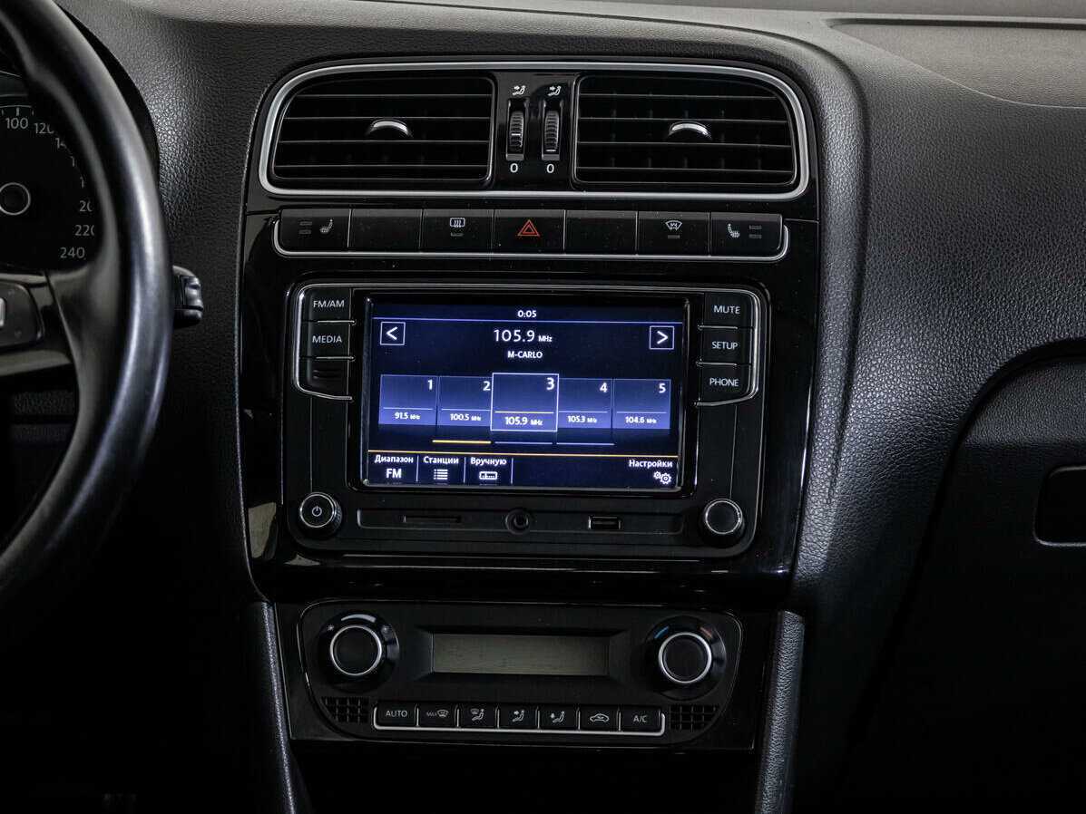 Б/У Фольксваген Поло 2017 года. Фото: #13