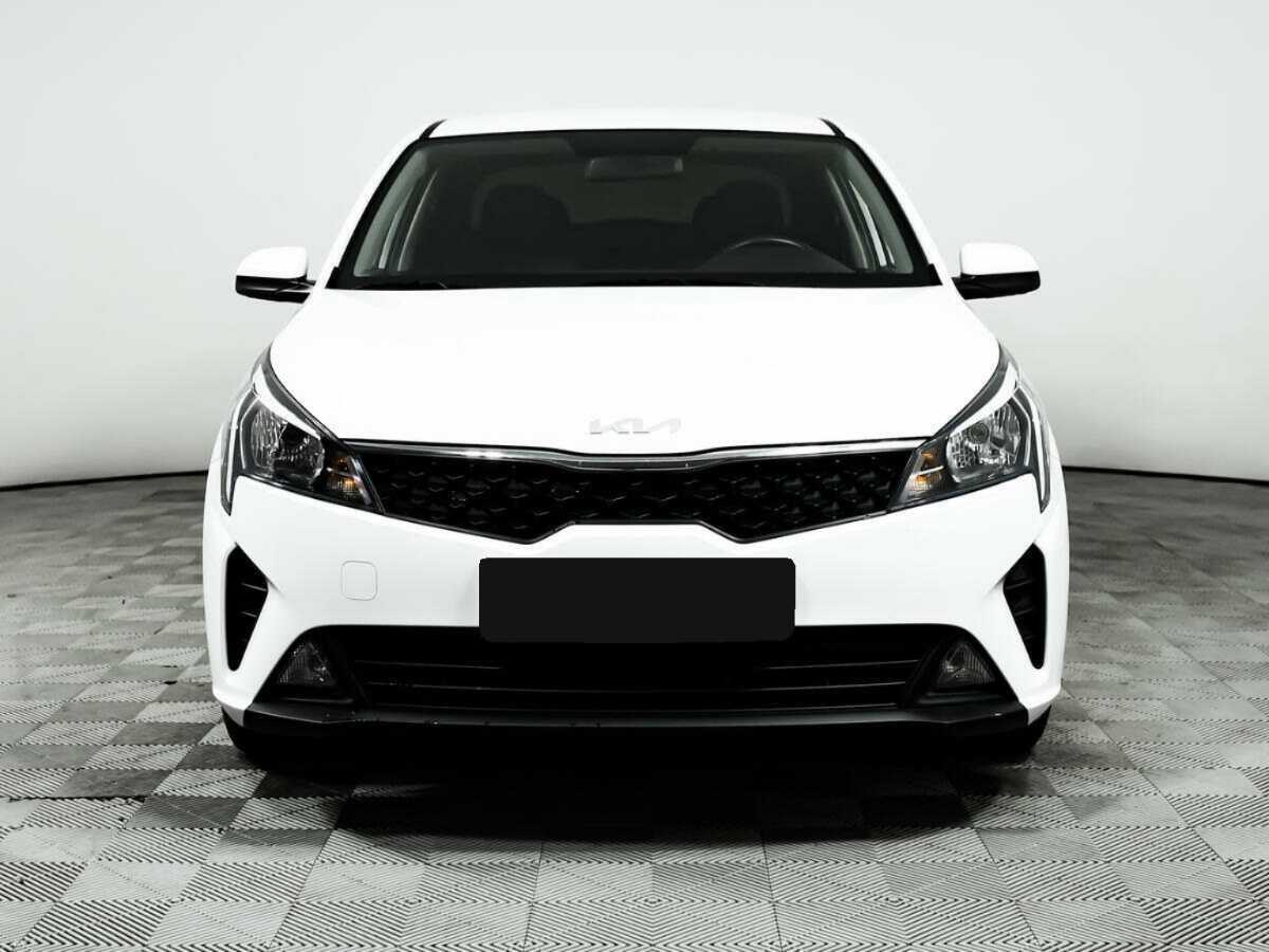 Б/У Киа Рио 2021 года. Фото: #1