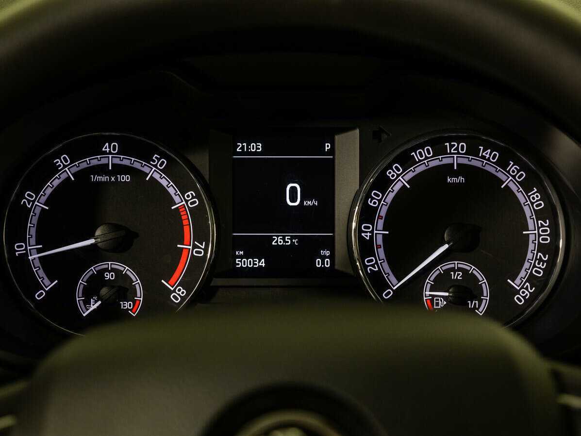 Б/У Шкода Октавия 2019 года. Фото: #11