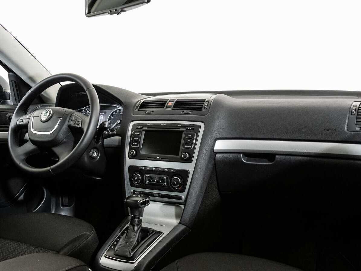 Б/У Шкода Октавия 2013 года. Фото: #8