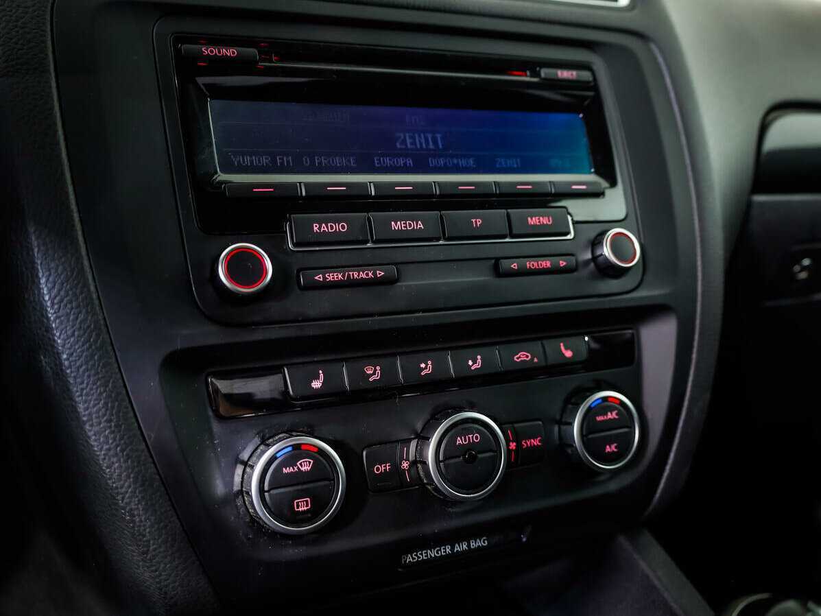 Б/У Фольксваген Джетта 2012 года. Фото: #12