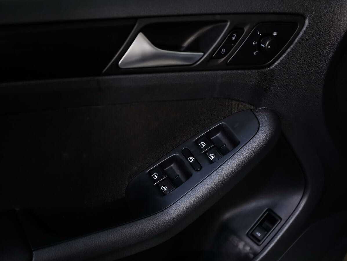 Б/У Фольксваген Джетта 2012 года. Фото: #13