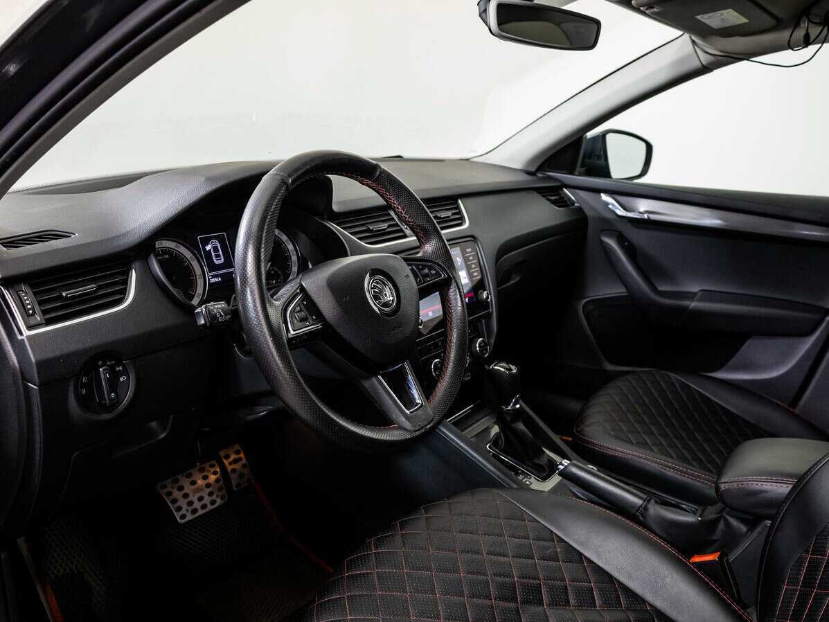 Б/У Шкода Октавия 2017 года. Фото: #10