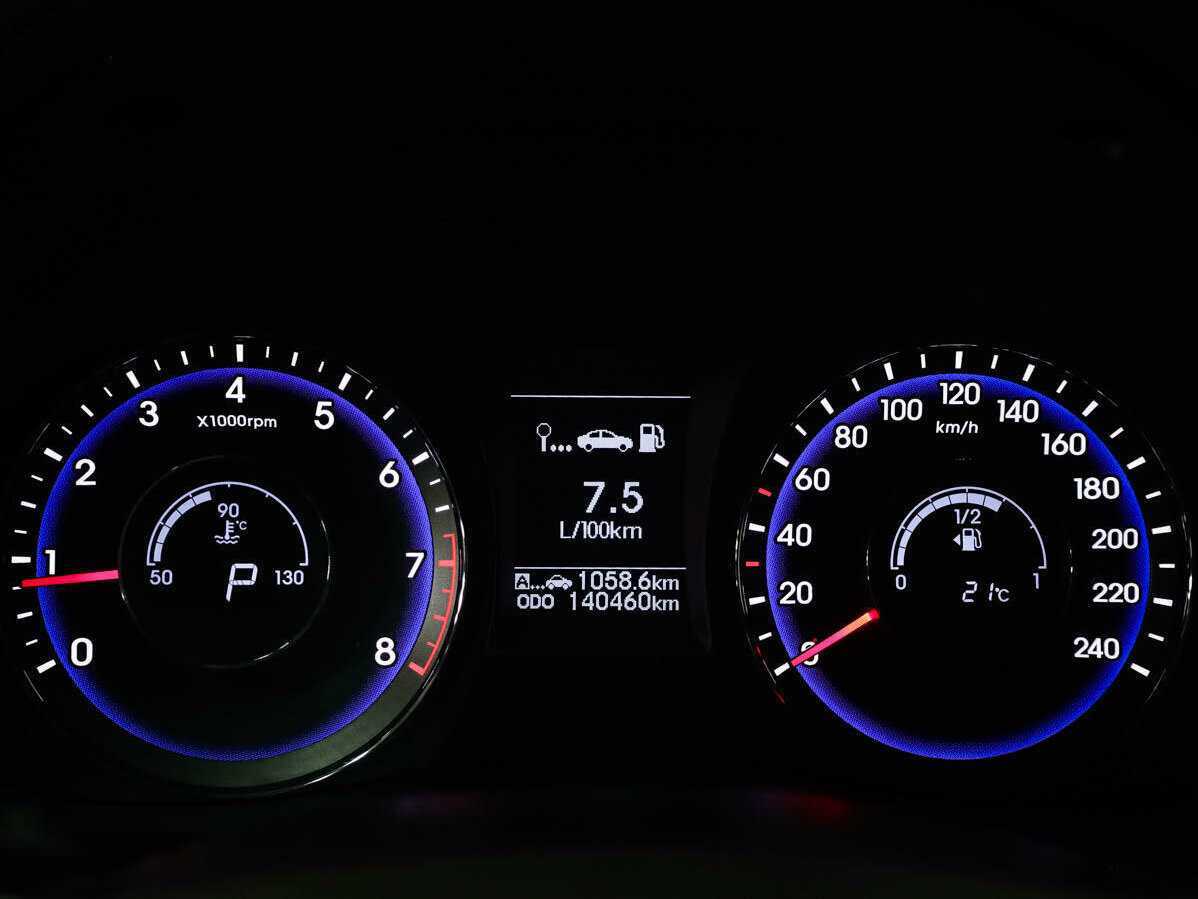 Б/У Хендай ай40 2015 года. Фото: #9