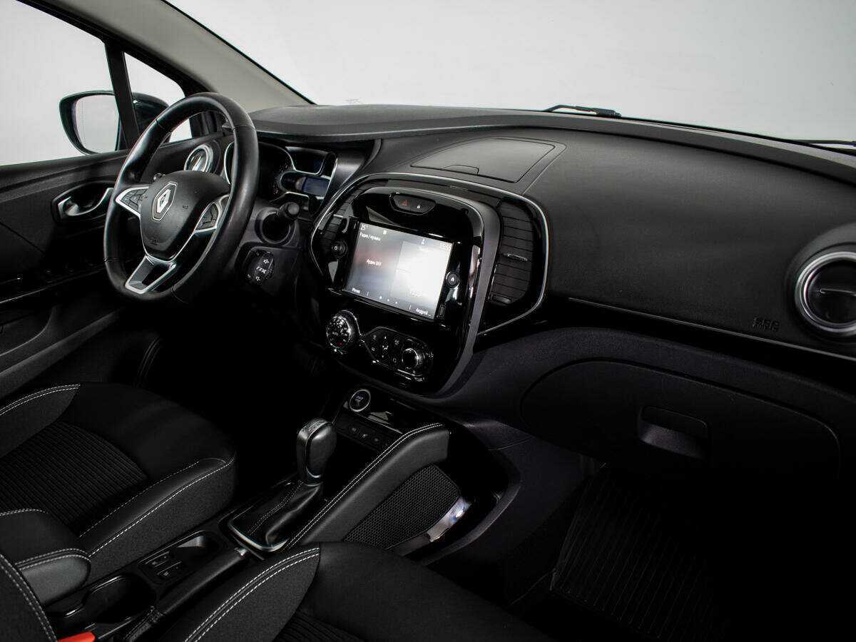 Б/У Рено Каптюр 2021 года. Фото: #6