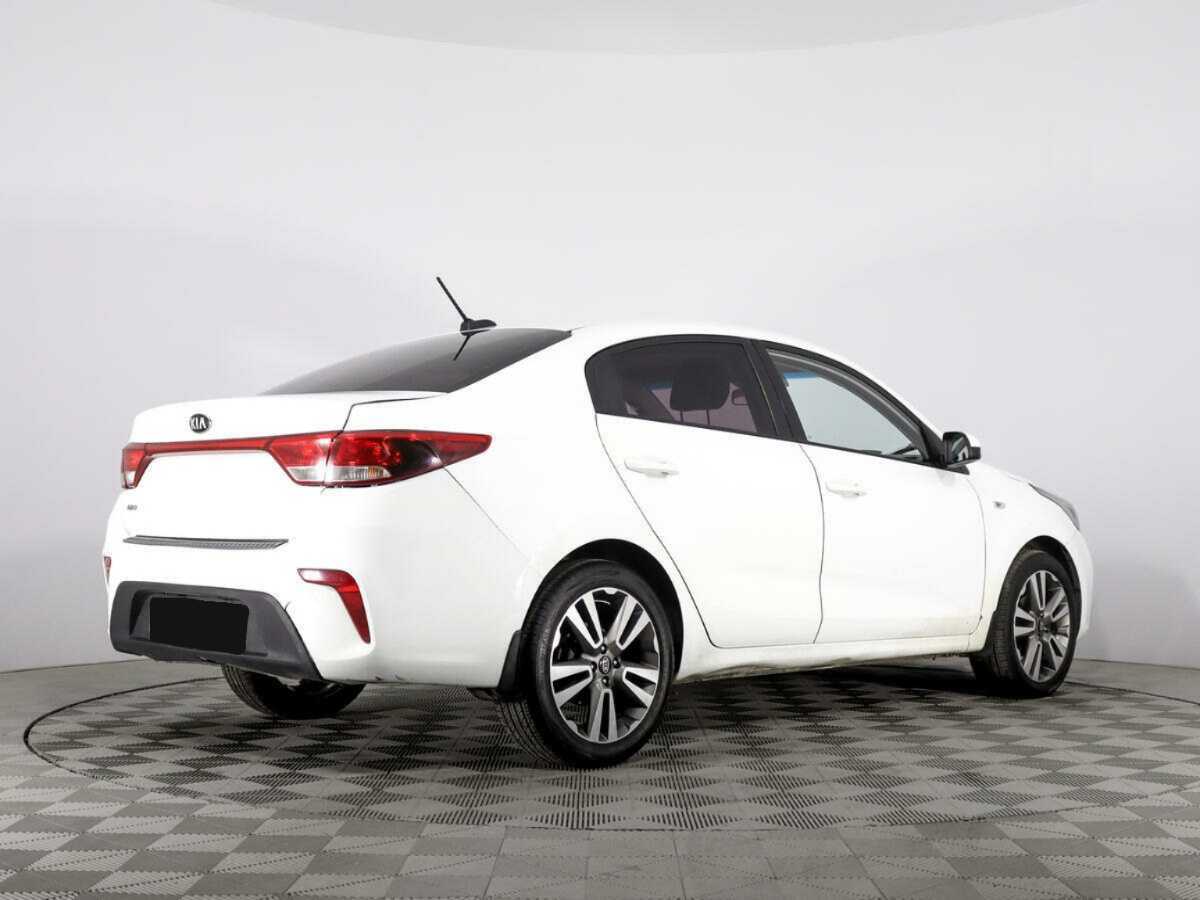Б/У Киа Рио 2019 года. Фото: #4