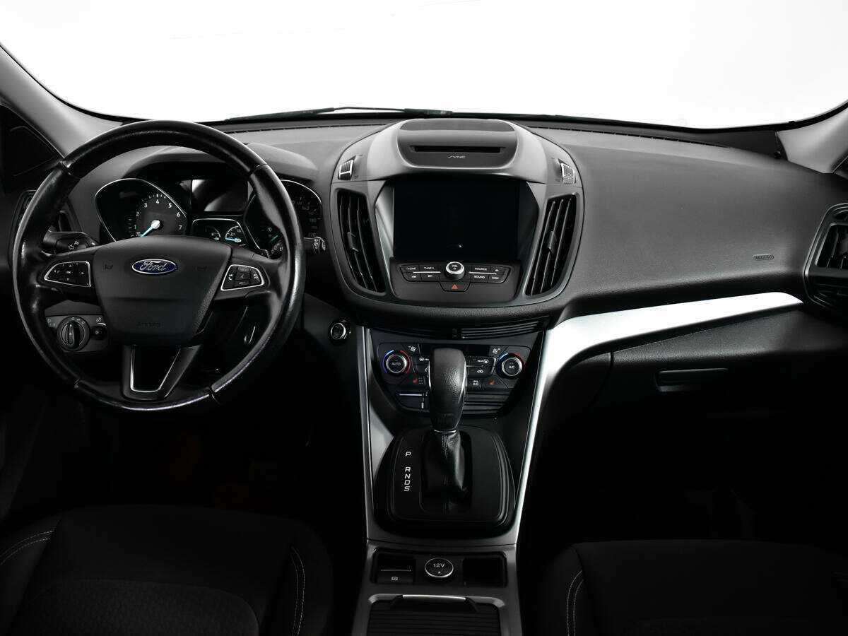 Б/У Форд Куга 2018 года. Фото: #11