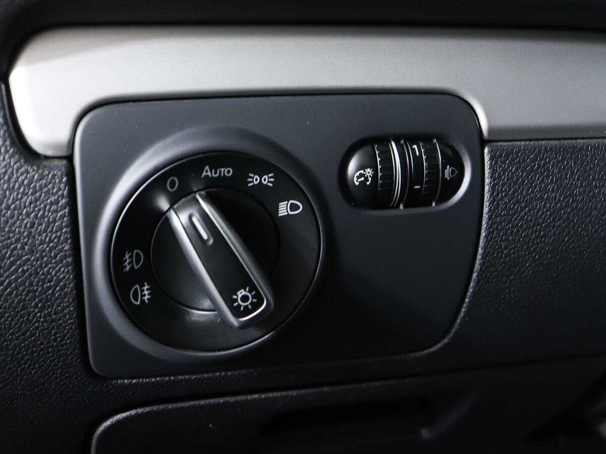 Б/У Фольксваген Гольф 2012 года. Фото: #12