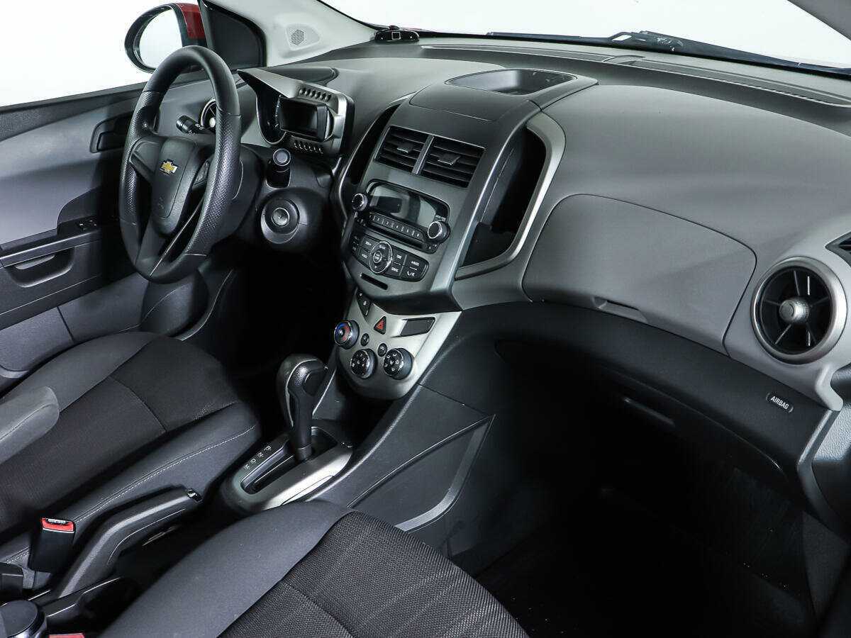 Б/У Шевроле Авео 2012 года. Фото: #7