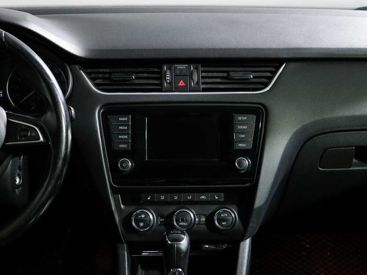 Б/У Шкода Октавия 2013 года. Фото: #10