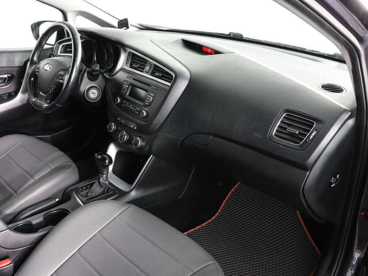 Б/У Киа Сид 2016 года. Фото: #7