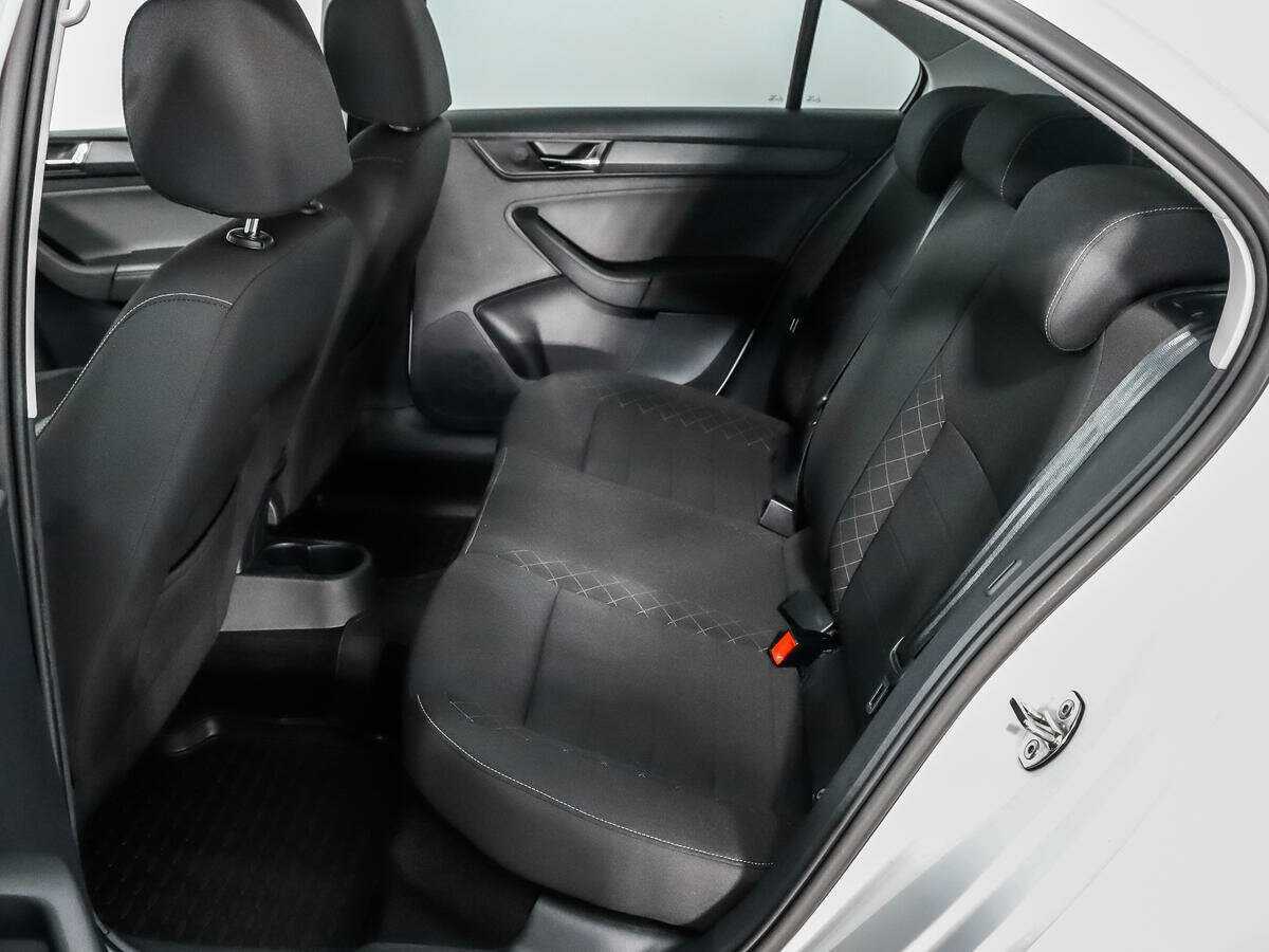 Б/У Шкода Рапид 2021 года. Фото: #9