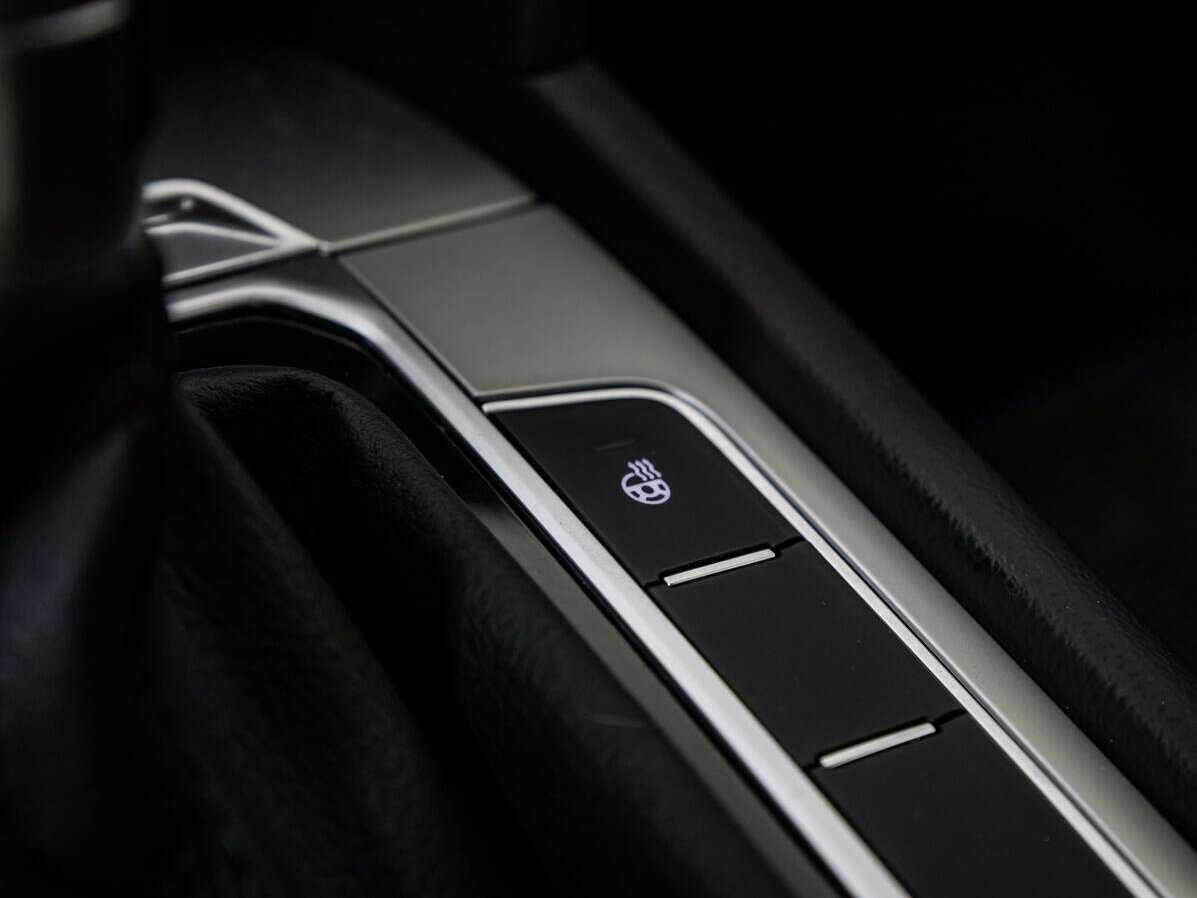 Б/У Фольксваген Пассат 2016 года. Фото: #14