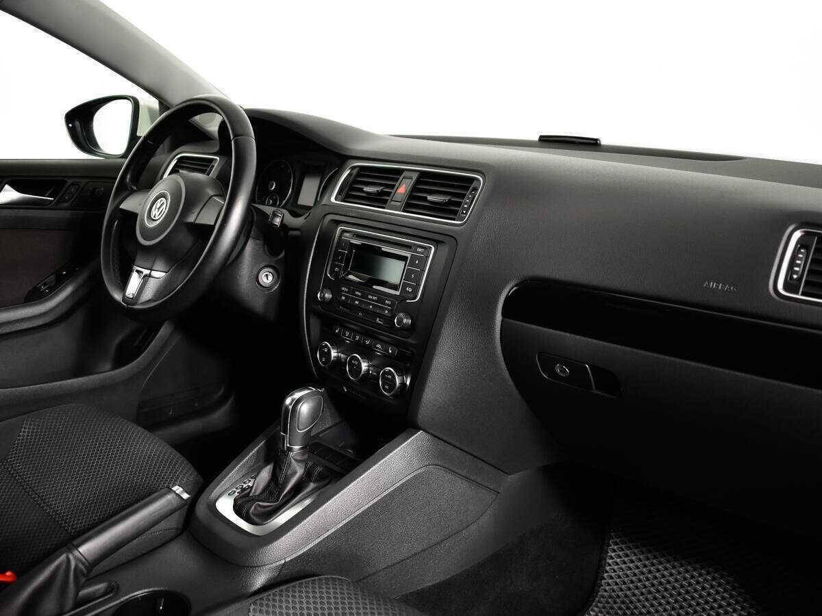 Б/У Фольксваген Джетта 2014 года. Фото: #8