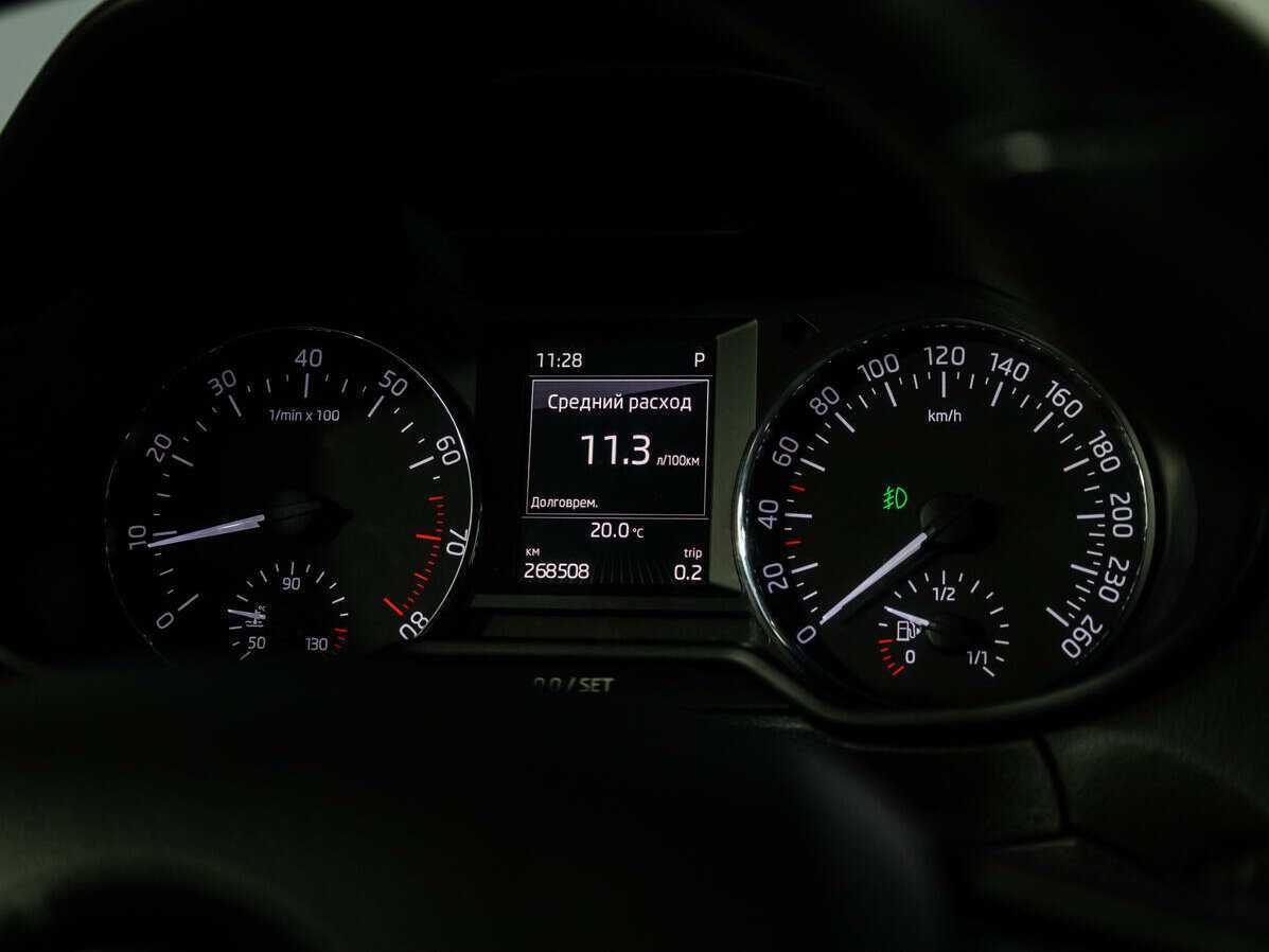 Б/У Шкода Октавия 2015 года. Фото: #10