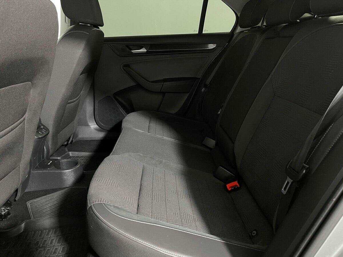 Б/У Фольксваген Поло 2021 года. Фото: #9